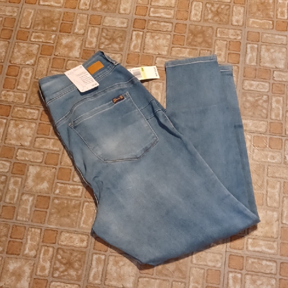 Seven 7 Curvy High Rise Leggings Size 18 W